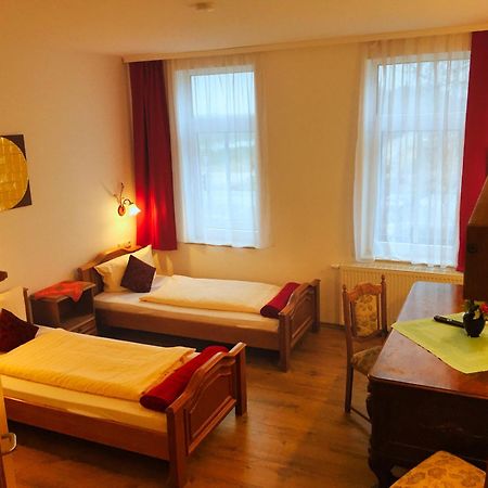 ארפורט Fuerstenhof Landgasthaus & Hotel מראה חיצוני תמונה