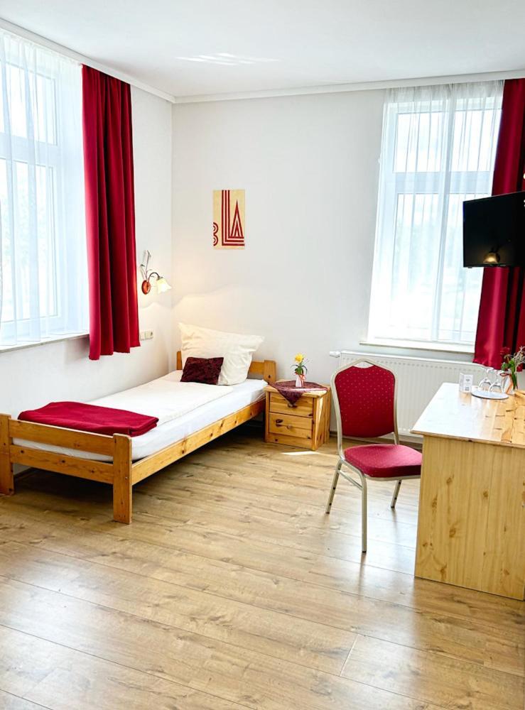 ארפורט Fuerstenhof Landgasthaus & Hotel מראה חיצוני תמונה